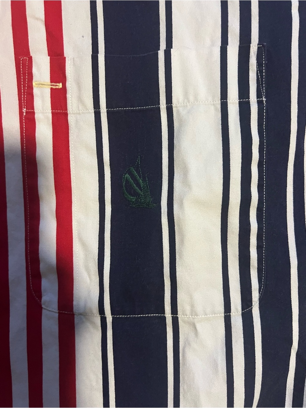 Button down - Picture 4 of 4